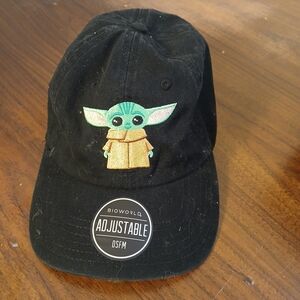 Star Wars Black Cap with Green and Tan Character